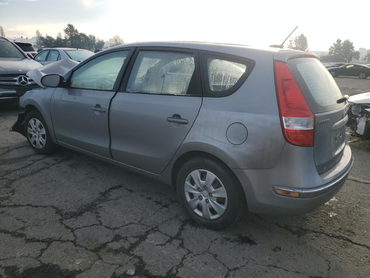 2012 Hyundai Elantra VIN KMHDB8AE3CU135745 Copart auction photo, front end damage thumbnail 2