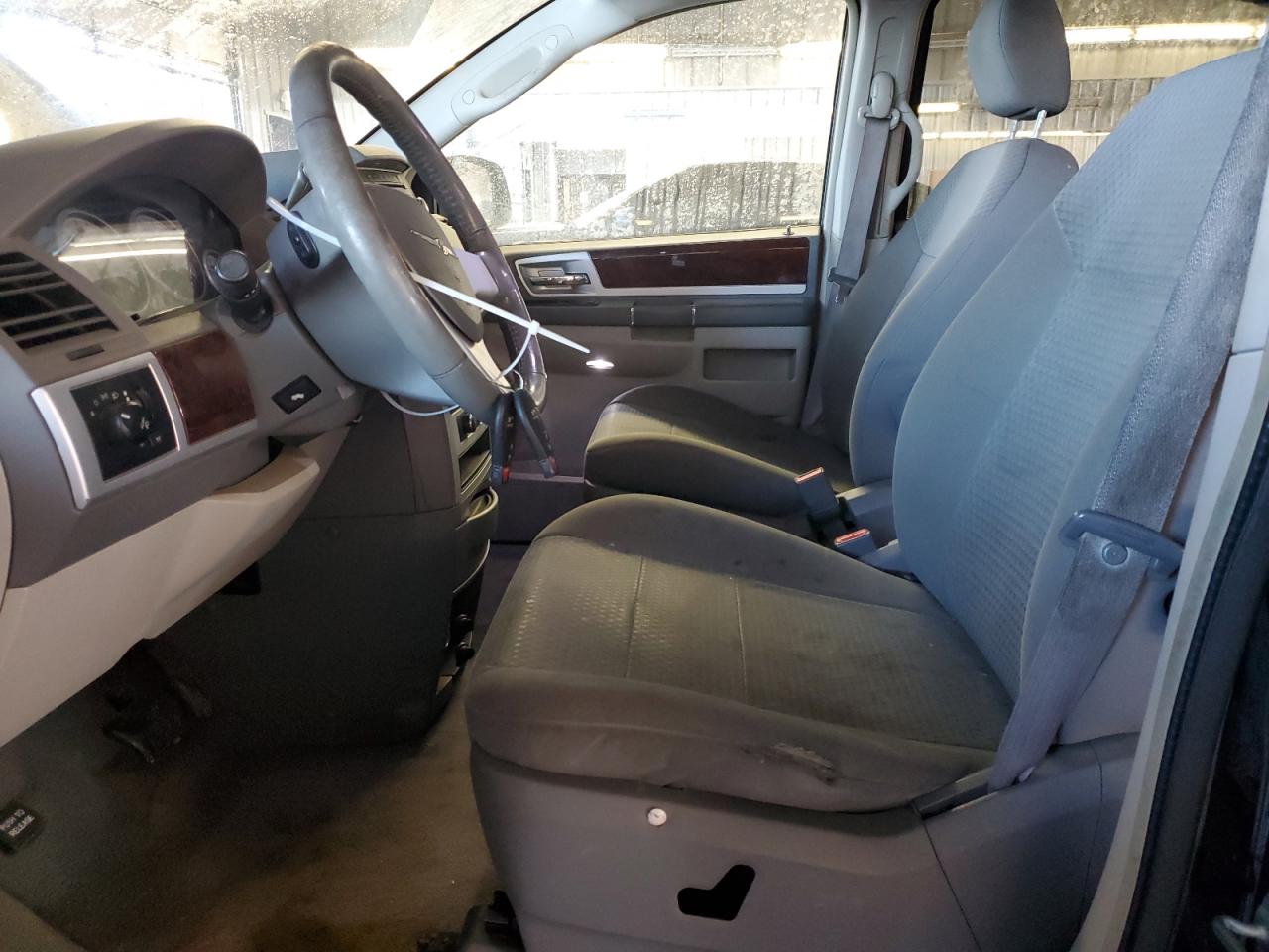 2010 Chrysler Town & Country VIN 2A4RR5D19AR151045 Copart auction photo, front end / side damage thumbnail 7