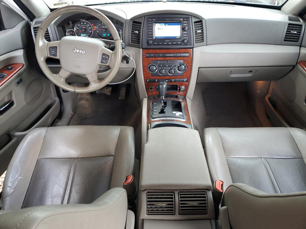 2005 Jeep Grand Cherokee VIN 1J8HR58245C575521 Copart auction photo, front end damage thumbnail 8