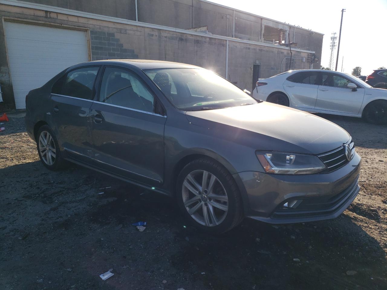 2017 Volkswagen Jetta VIN 3VWL17AJ6HM280720 Copart auction photo, side / minor dent/scratches damage thumbnail 4