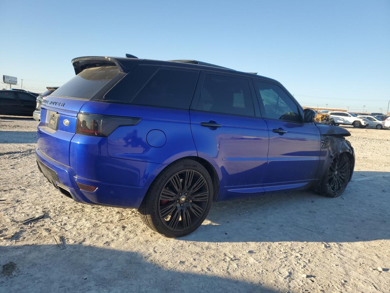 2019 Land Rover Range Rover VIN SALWR2RE2KA818930 Copart auction photo, burn - engine damage thumbnail 3