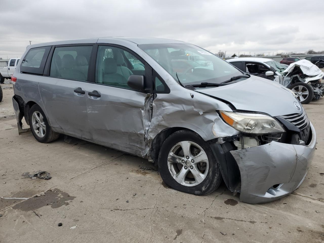 2012 Toyota Sienna VIN 5TDKA3DC2CS010056 Copart auction photo, all over damage thumbnail 4