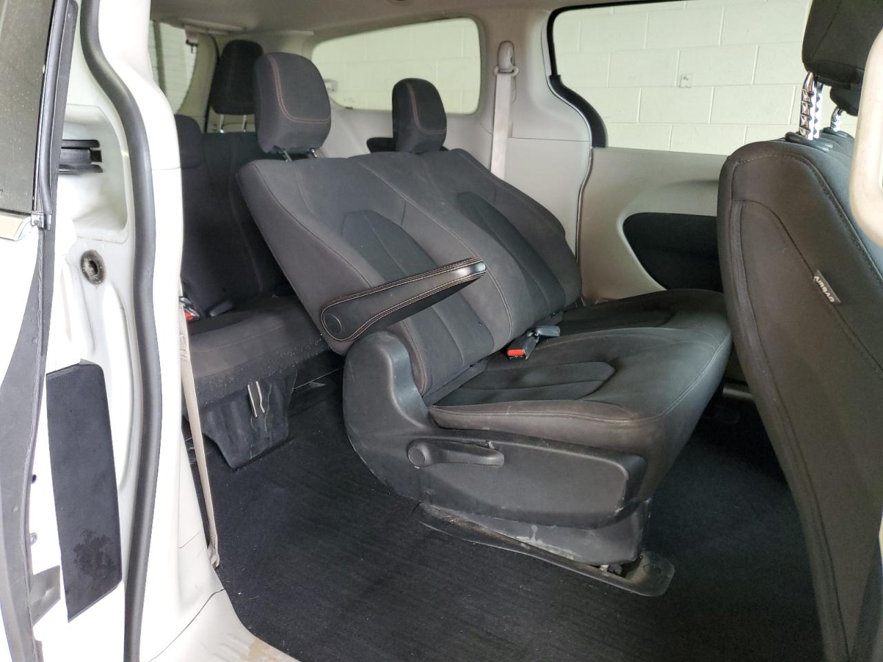 2019 Chrysler Pacifica VIN 2C4RC1AG1KR629713 Copart auction photo, front end damage thumbnail 11