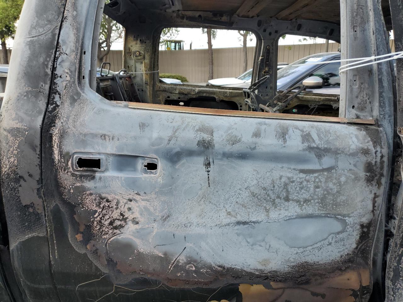 2020 RAM 1500 VIN 1C6SRFJMXLN250010 Copart auction photo, burn damage thumbnail 10