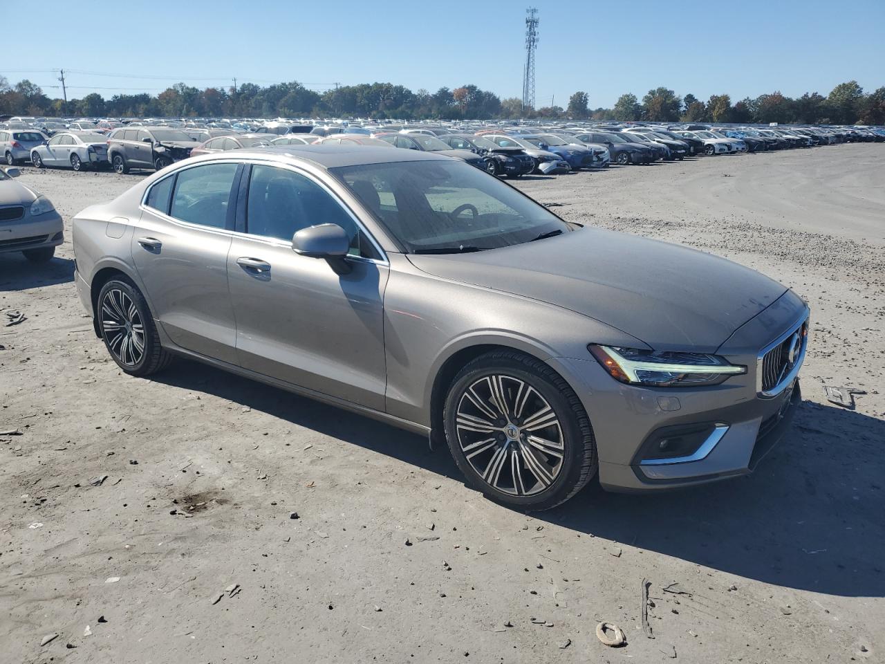 2019 Volvo S60 VIN 7JRA22TL1KG017496 Copart auction photo, rear end / side damage thumbnail 4