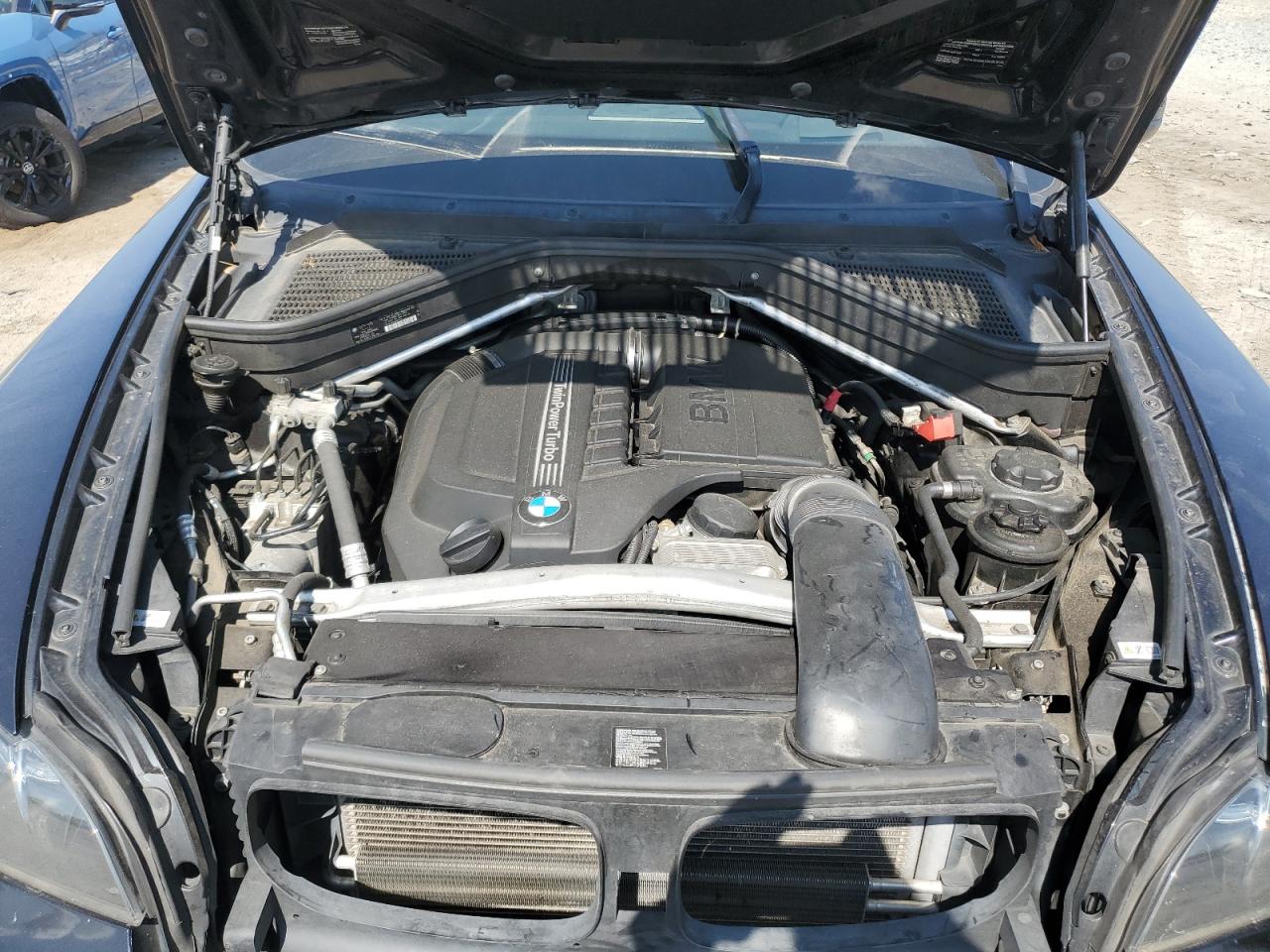 2013 BMW X6 VIN 5UXFG2C59DL785680 Copart auction photo, front end / minor dent/scratches damage thumbnail 12