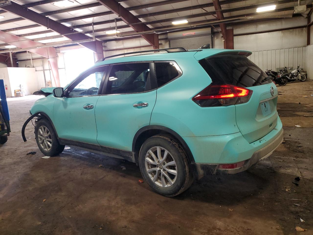 2018 Nissan Rogue VIN KNMAT2MV6JP582305 Copart auction photo, front end / mechanical damage thumbnail 2