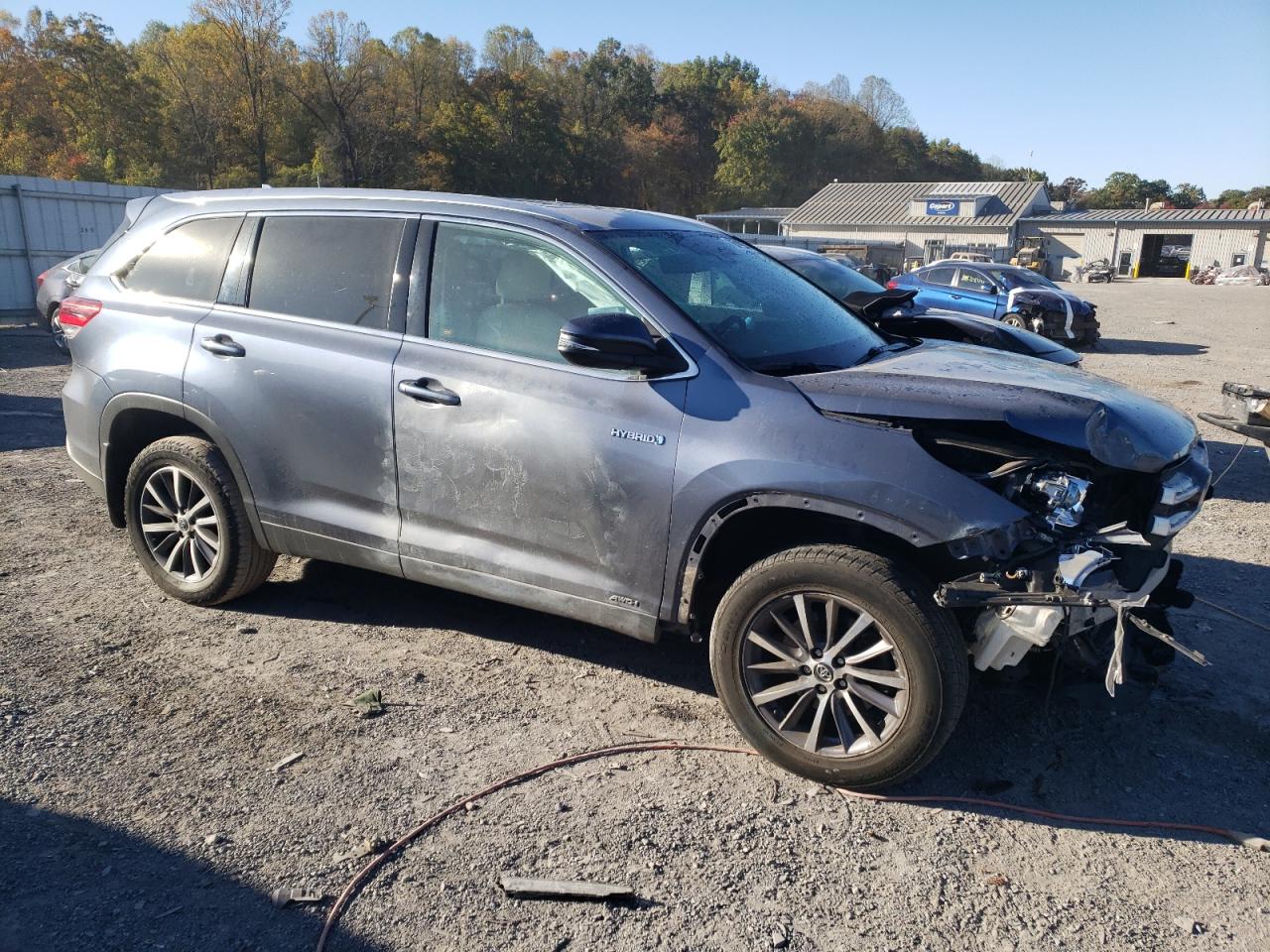2019 Toyota Highlander VIN 5TDJGRFH9KS070422 Copart auction photo, front end / mechanical damage thumbnail 4