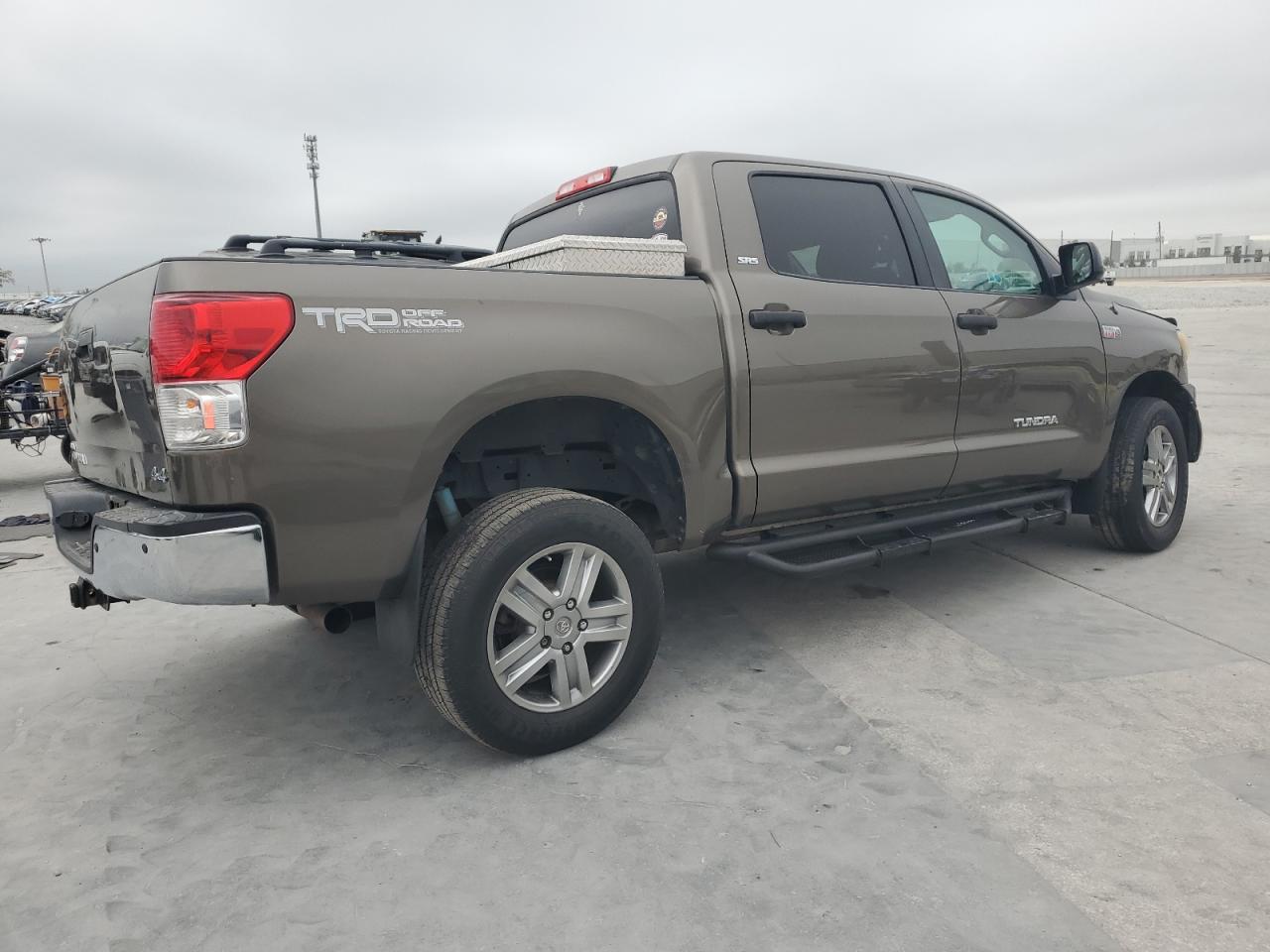 2013 Toyota Tundra VIN 5TFDY5F10DX294746 Copart auction photo, front end damage thumbnail 3