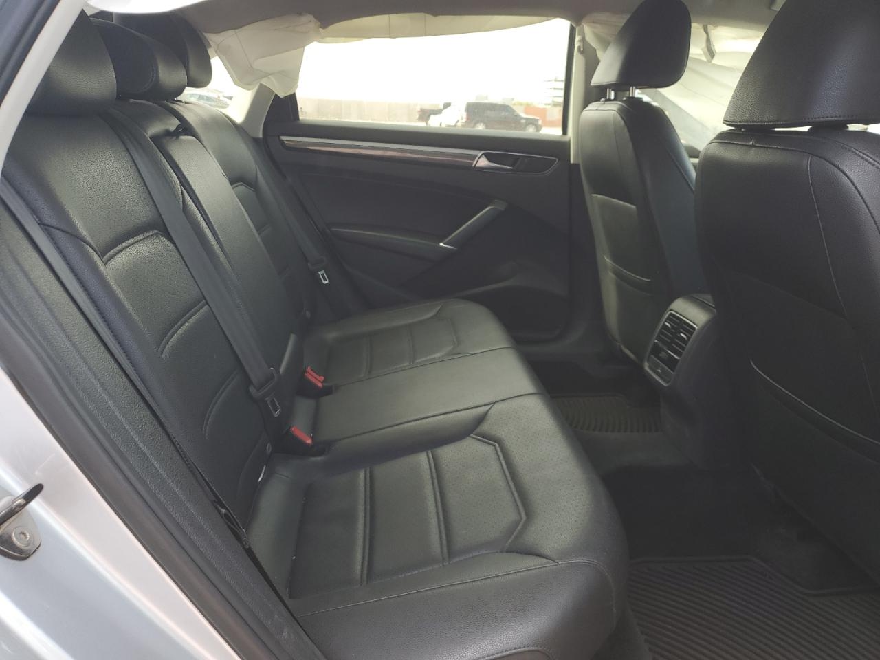 2017 Volkswagen Passat VIN 1VWBT7A38HC073951 Copart auction photo, front end damage thumbnail 10