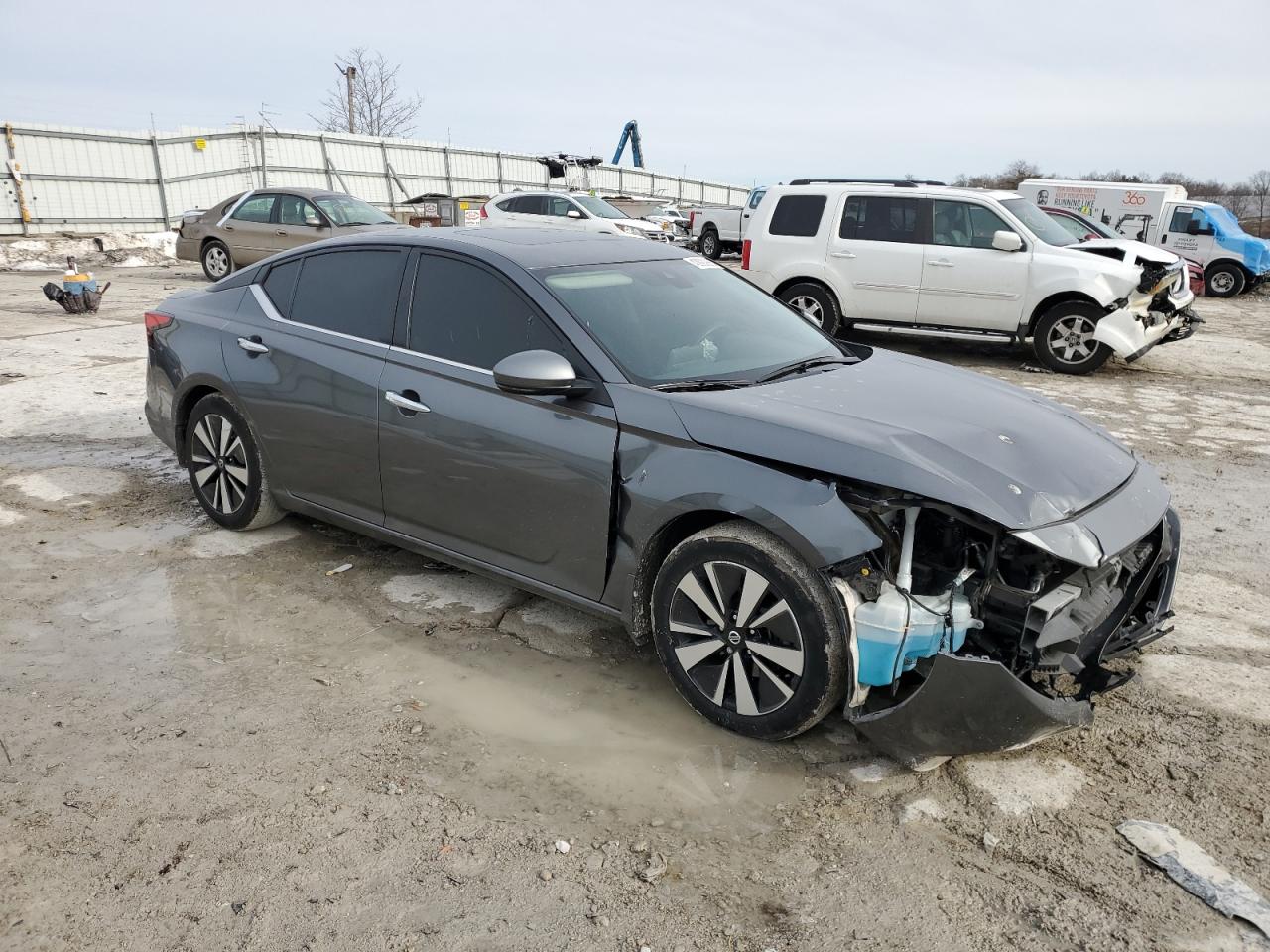 2021 Nissan Altima VIN 1N4BL4DV9MN355423 Copart auction photo, front end / rear end damage thumbnail 4