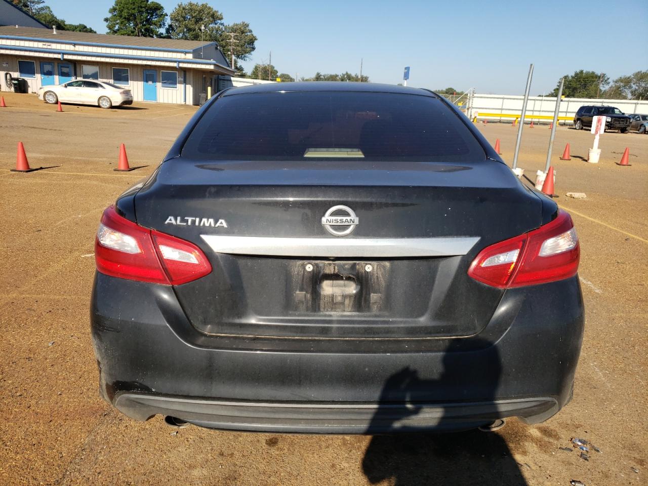 2017 Nissan Altima VIN 1N4AL3AP2HC170420 Copart auction photo, all over damage thumbnail 6