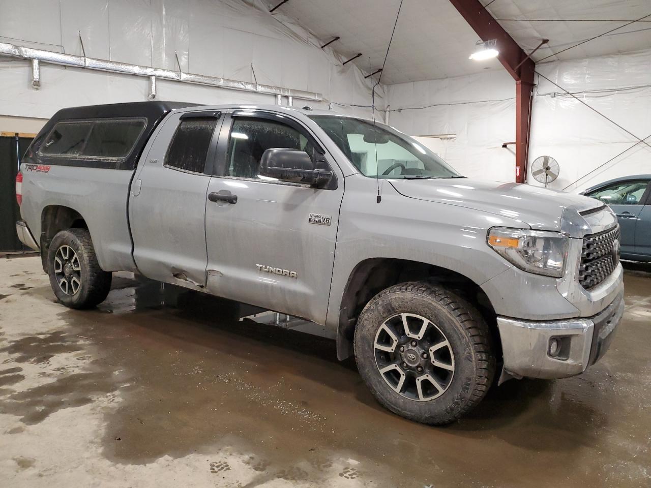 2018 Toyota Tundra VIN 5TFUY5F16JX741012 Copart auction photo, side / minor dent/scratches damage thumbnail 4