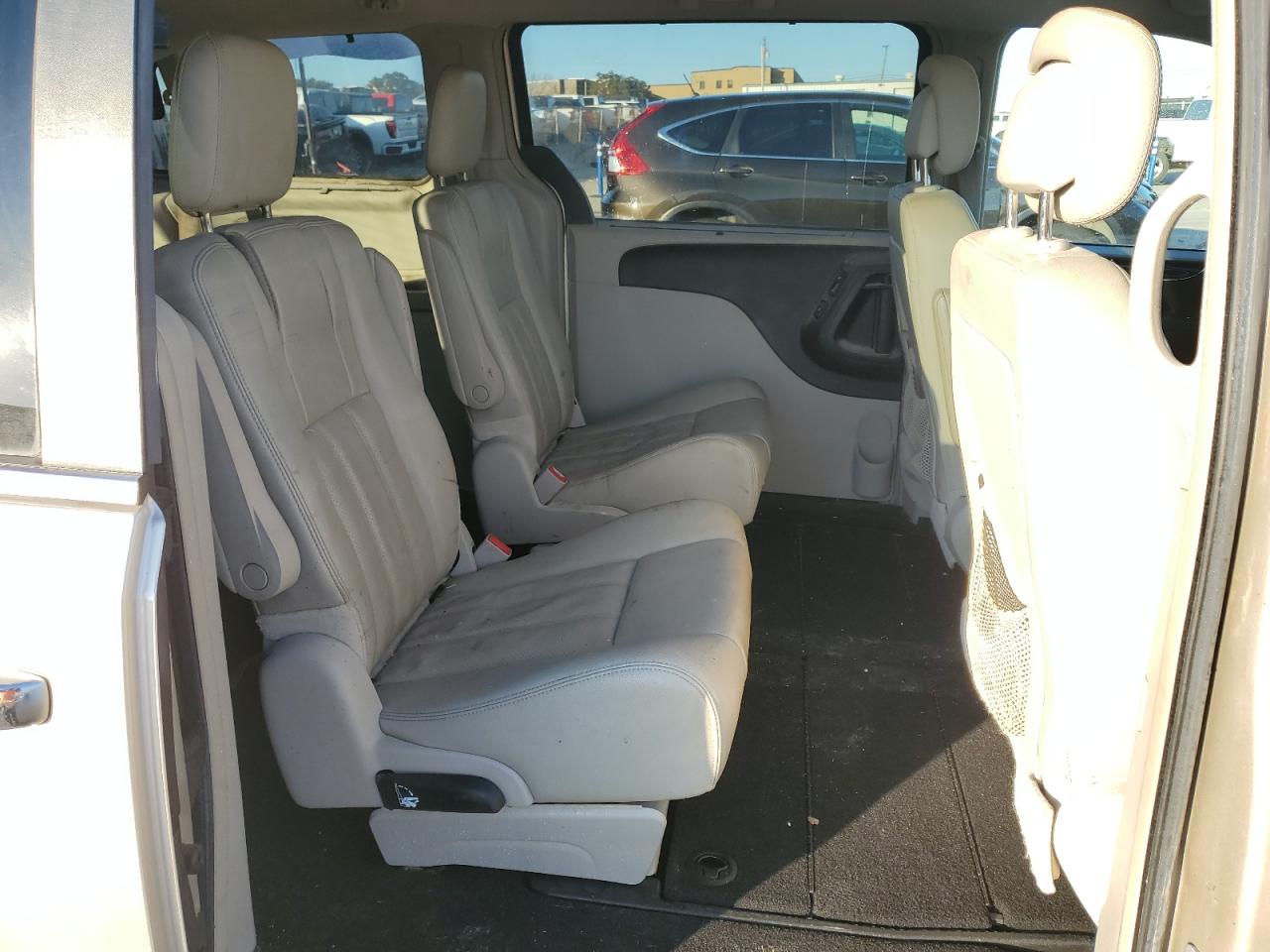 2012 Chrysler Town & Country VIN 2C4RC1CG5CR270168 Copart auction photo, mechanical / minor dent/scratches damage thumbnail 11