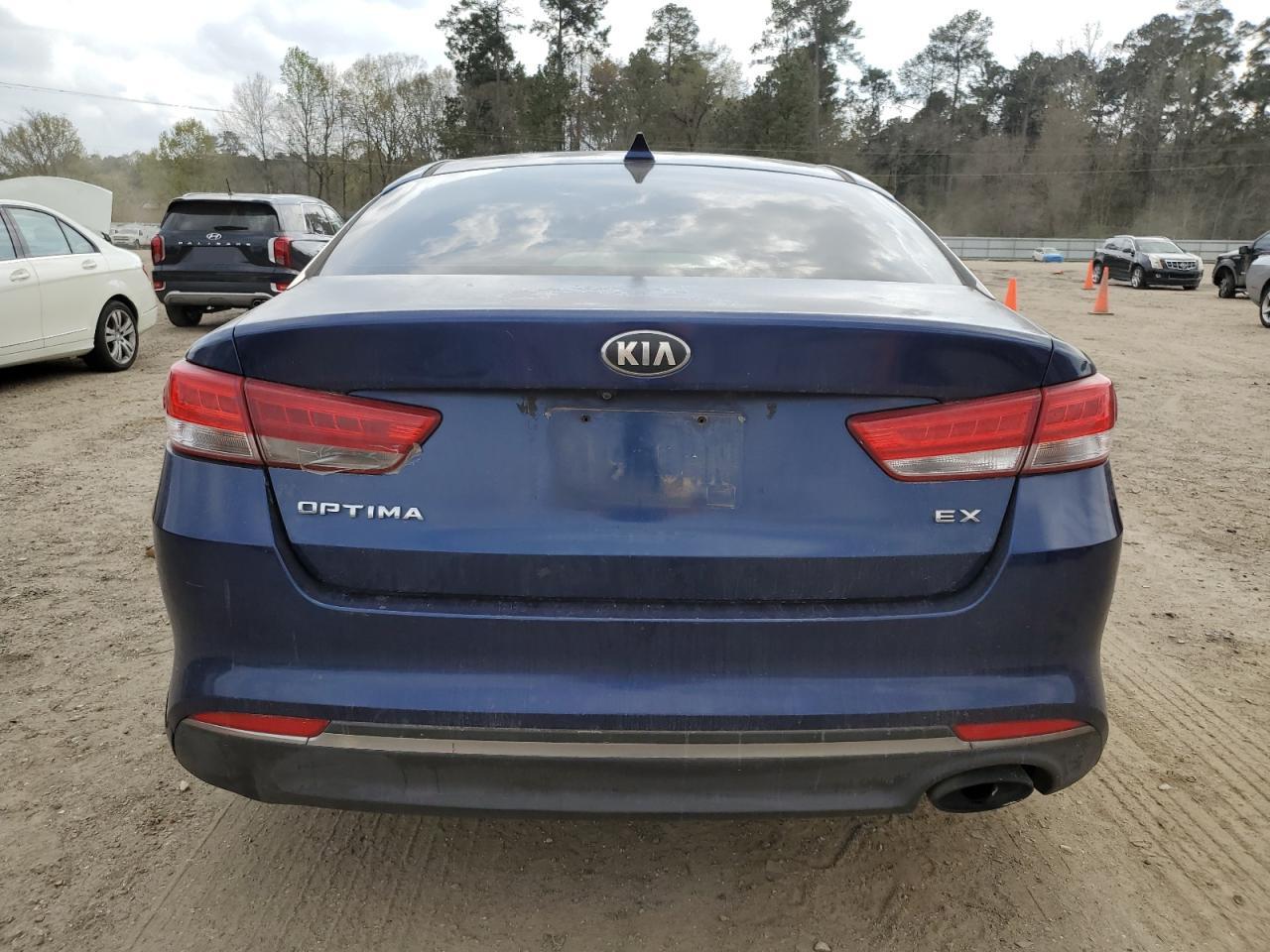 2016 KIA Optima VIN 5XXGU4L37GG073021 Copart auction photo, front end damage thumbnail 6