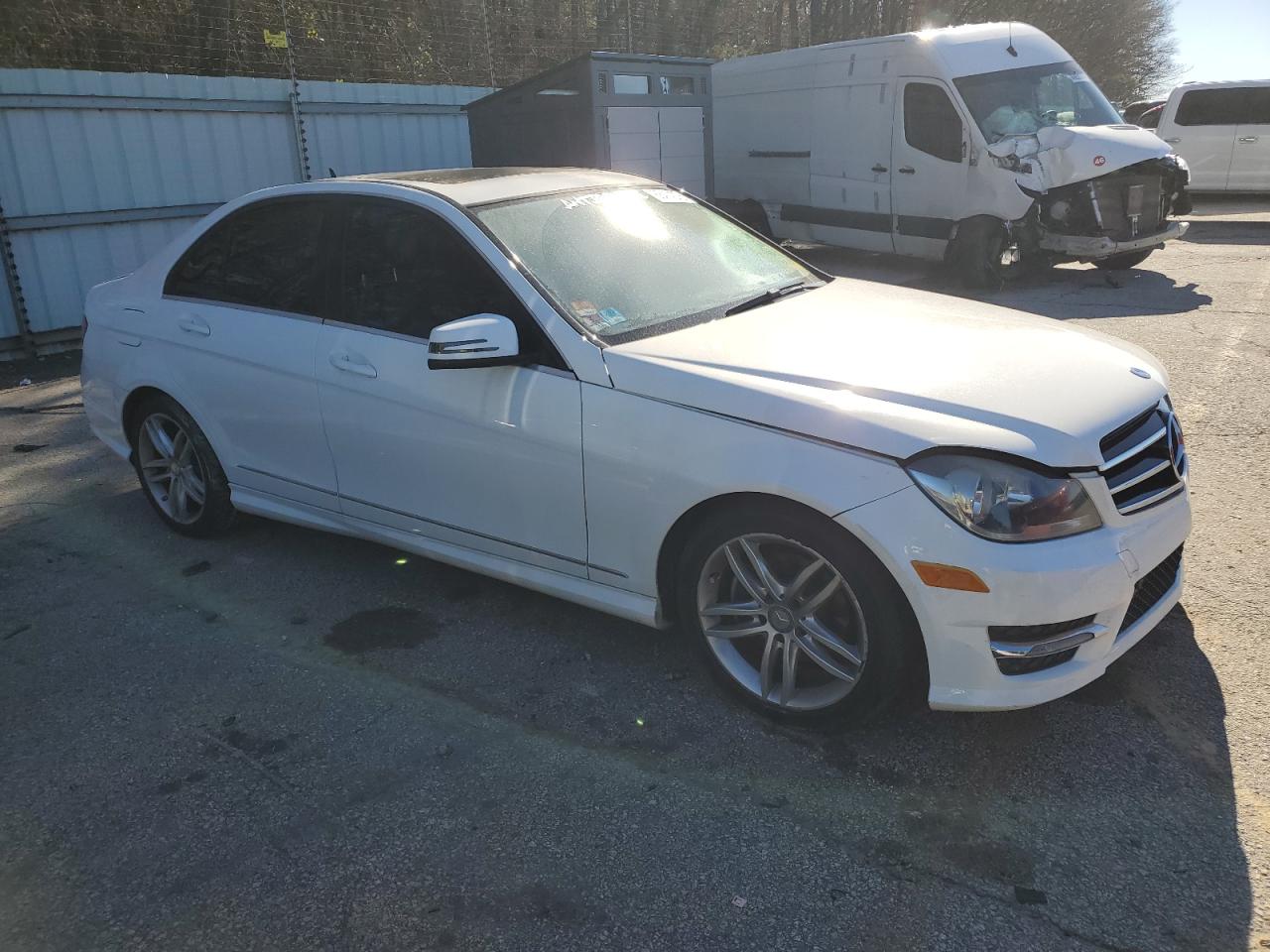 2014 Mercedes-Benz C-klasse VIN WDDGF4HB0EA953177 Copart auction photo, water/flood / mechanical damage thumbnail 4