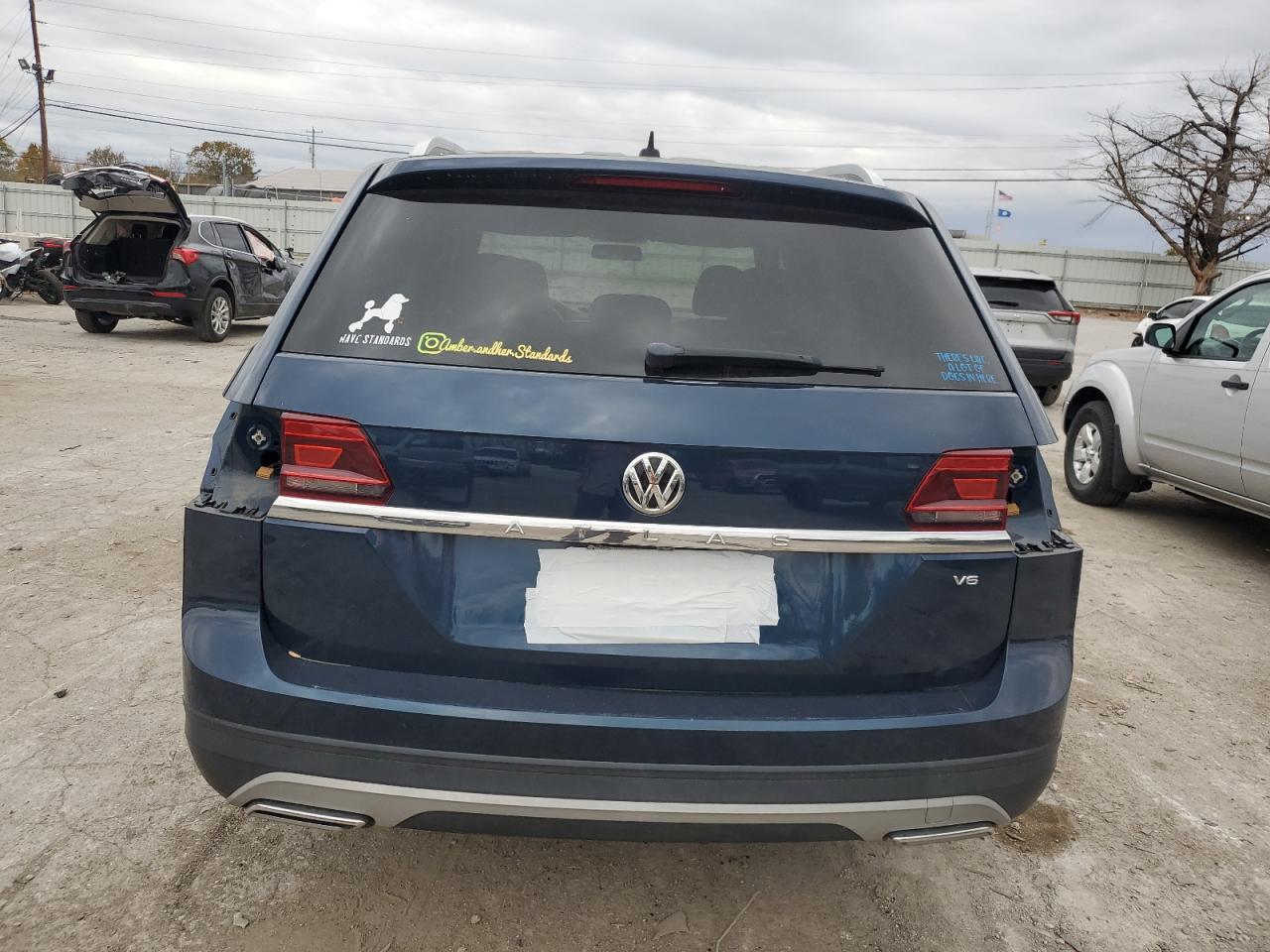 2018 Volkswagen Atlas VIN 1V2AR2CA9JC588635 Copart auction photo, side / rear end damage thumbnail 6