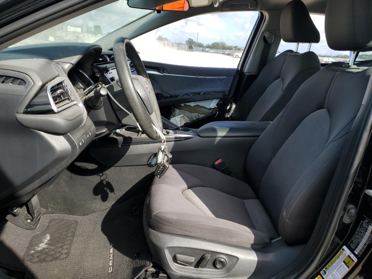2018 Toyota Camry VIN 4T1B11HK7JU639368 Copart auction photo, side / front end damage thumbnail 7