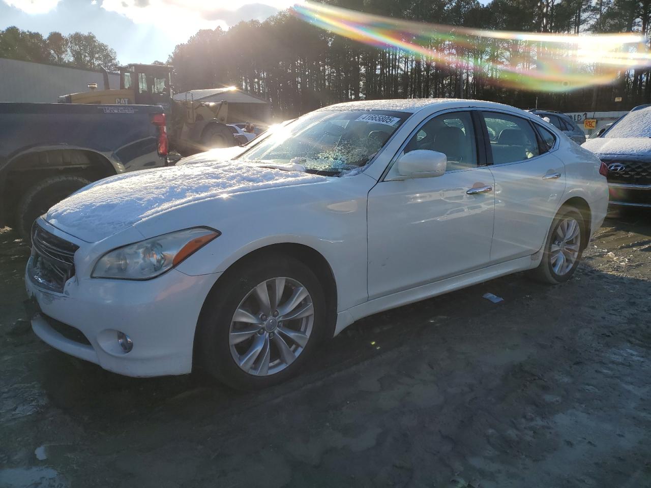 2011 Infiniti M VIN JN1BY1AR8BM372415