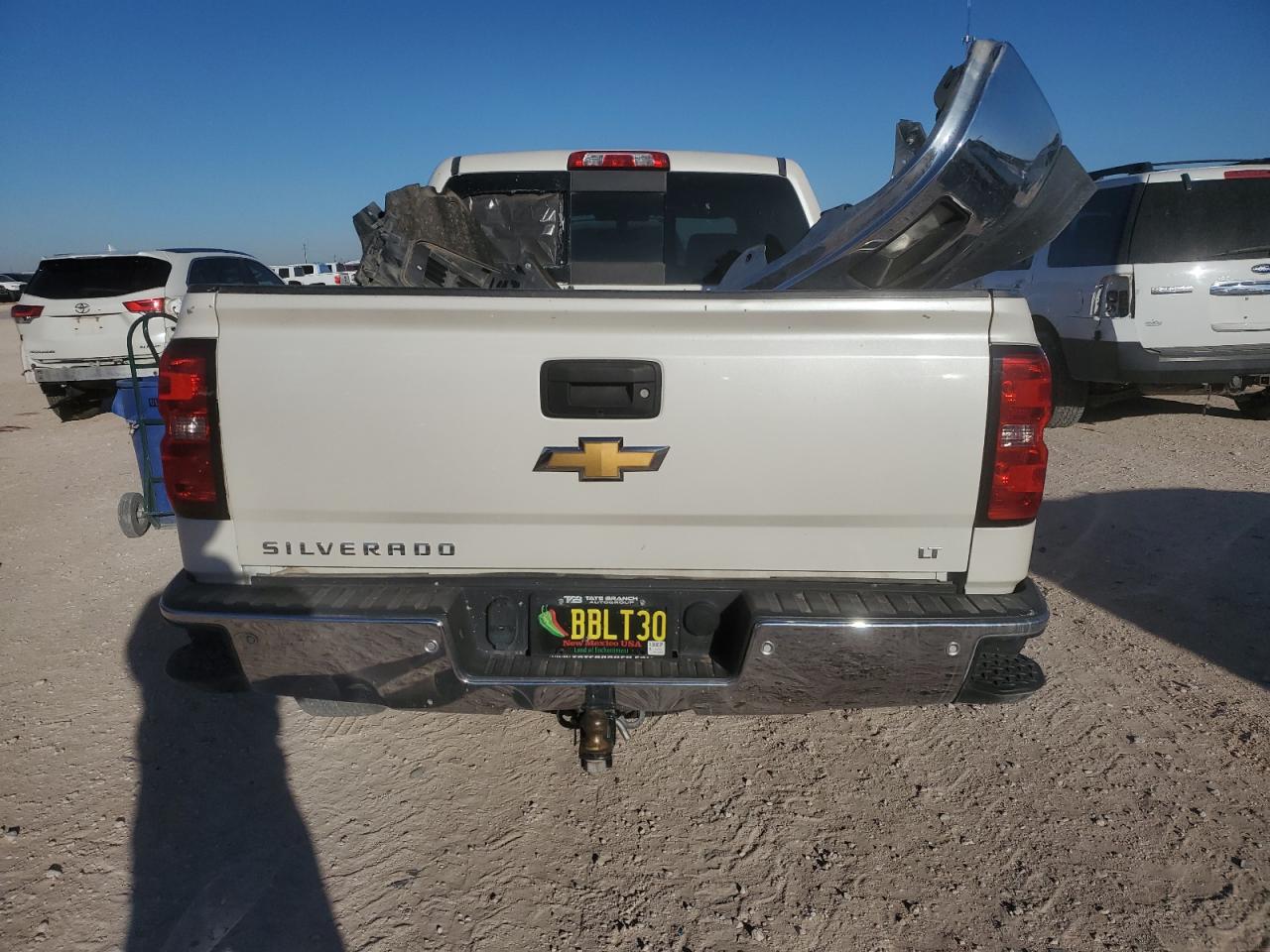 2015 Chevrolet Silverado VIN 3GCUKREC5FG318302 Copart auction photo, front end damage thumbnail 6