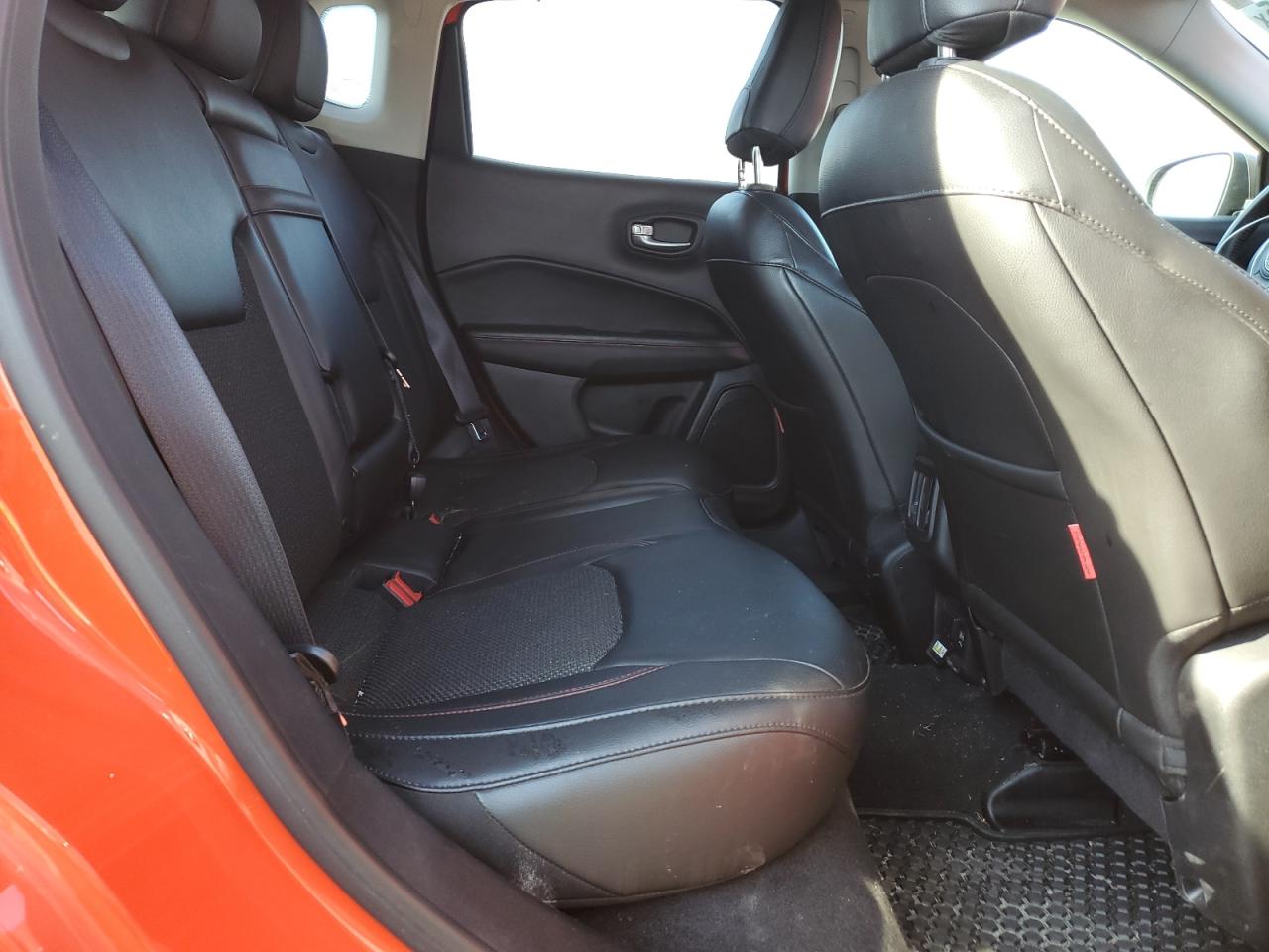 2018 Jeep Compass VIN 3C4NJDDB5JT280606 Copart auction photo, minor dent/scratches damage thumbnail 11