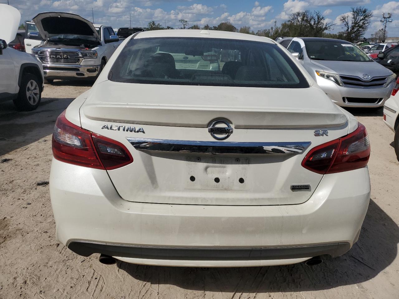 2018 Nissan Altima VIN 1N4AL3AP6JC197609 Copart auction photo, water/flood damage thumbnail 6