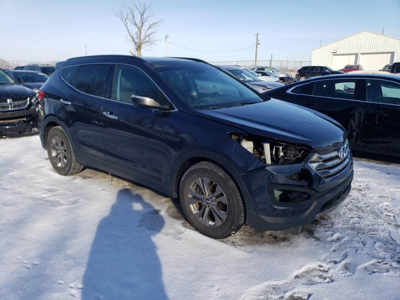 2014 Hyundai Santa Fe VIN 5XYZUDLB5EG211616 Copart auction photo, front end / minor dent/scratches damage thumbnail 4