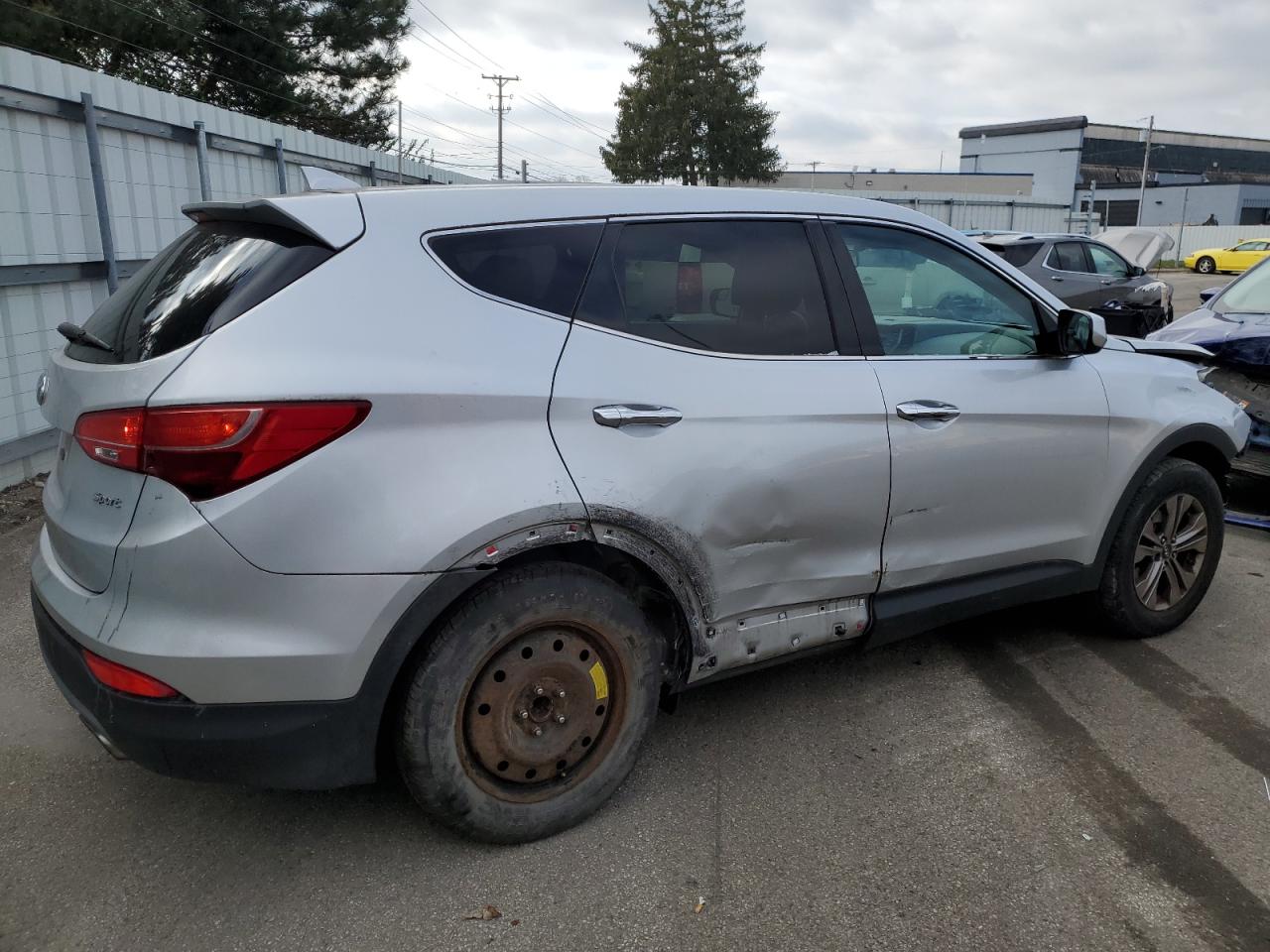 2016 Hyundai Santa Fe VIN 5XYZT3LB7GG348640 Copart auction photo, front end damage thumbnail 3