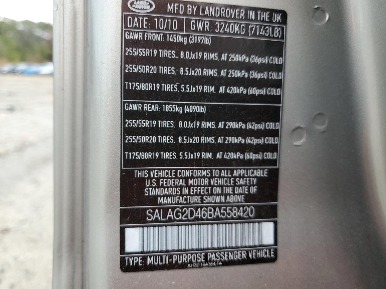 2011 Land Rover LR4 VIN SALAG2D46BA558420 Copart auction photo, minor dent/scratches damage thumbnail 13