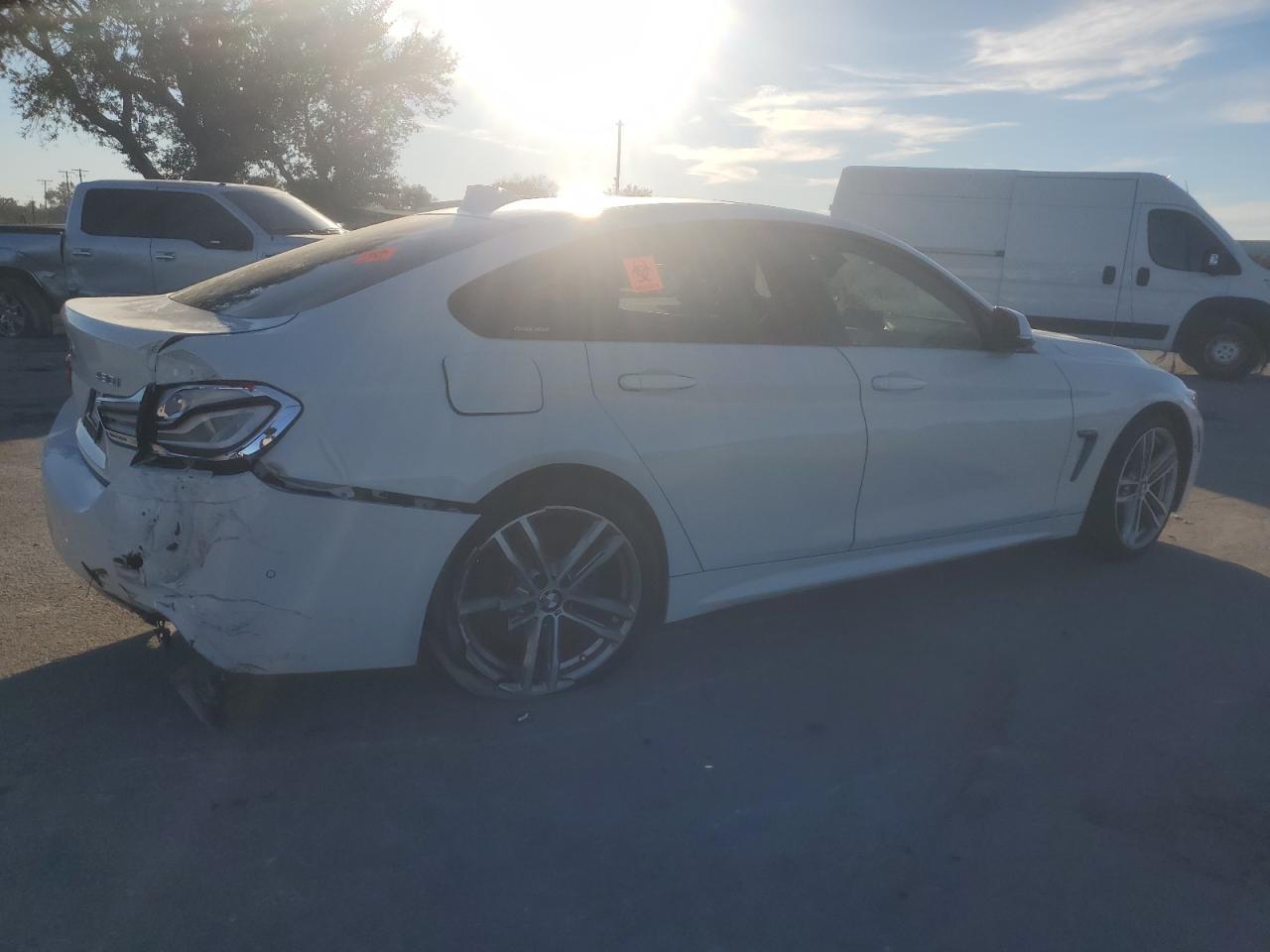 2018 BMW 4er VIN WBA4J1C50JBG76059 Copart auction photo, side / rear end damage thumbnail 3