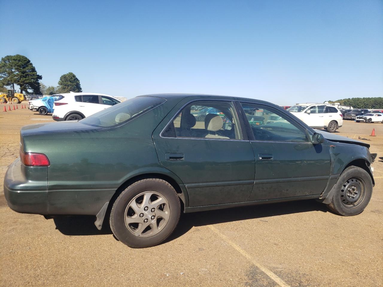 1999 Toyota Camry VIN JT2BF28K3X0189674 Copart auction photo, front end / side damage thumbnail 3