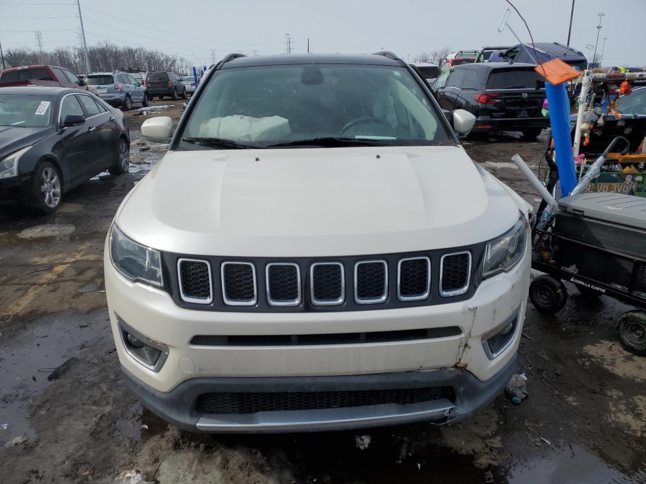 2019 Jeep Compass VIN 3C4NJDCB9KT741728 Copart auction photo, front end / side damage thumbnail 5