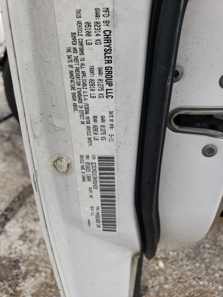 2011 Chrysler 300 VIN 2C3CA5CG1BH592429 Copart auction photo, front end damage thumbnail 15