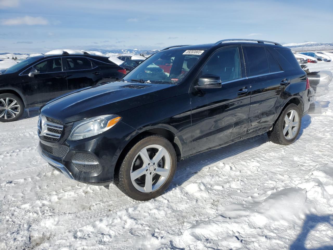 2016 Mercedes-Benz GLE VIN 4JGDA5HB8GA743832