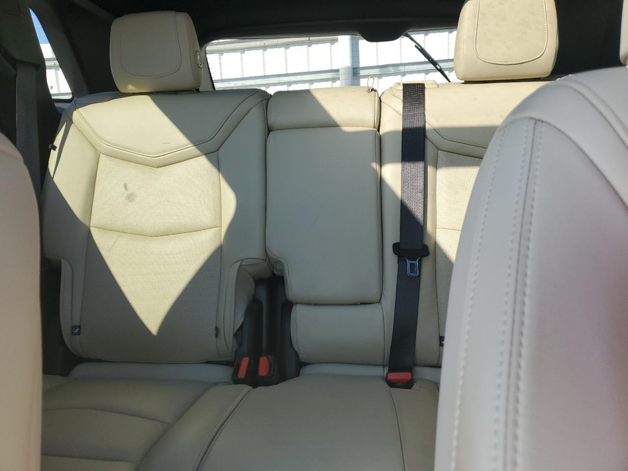 2019 Cadillac XT5 VIN 1GYKNCRS2KZ299774 Copart auction photo, front end damage thumbnail 10