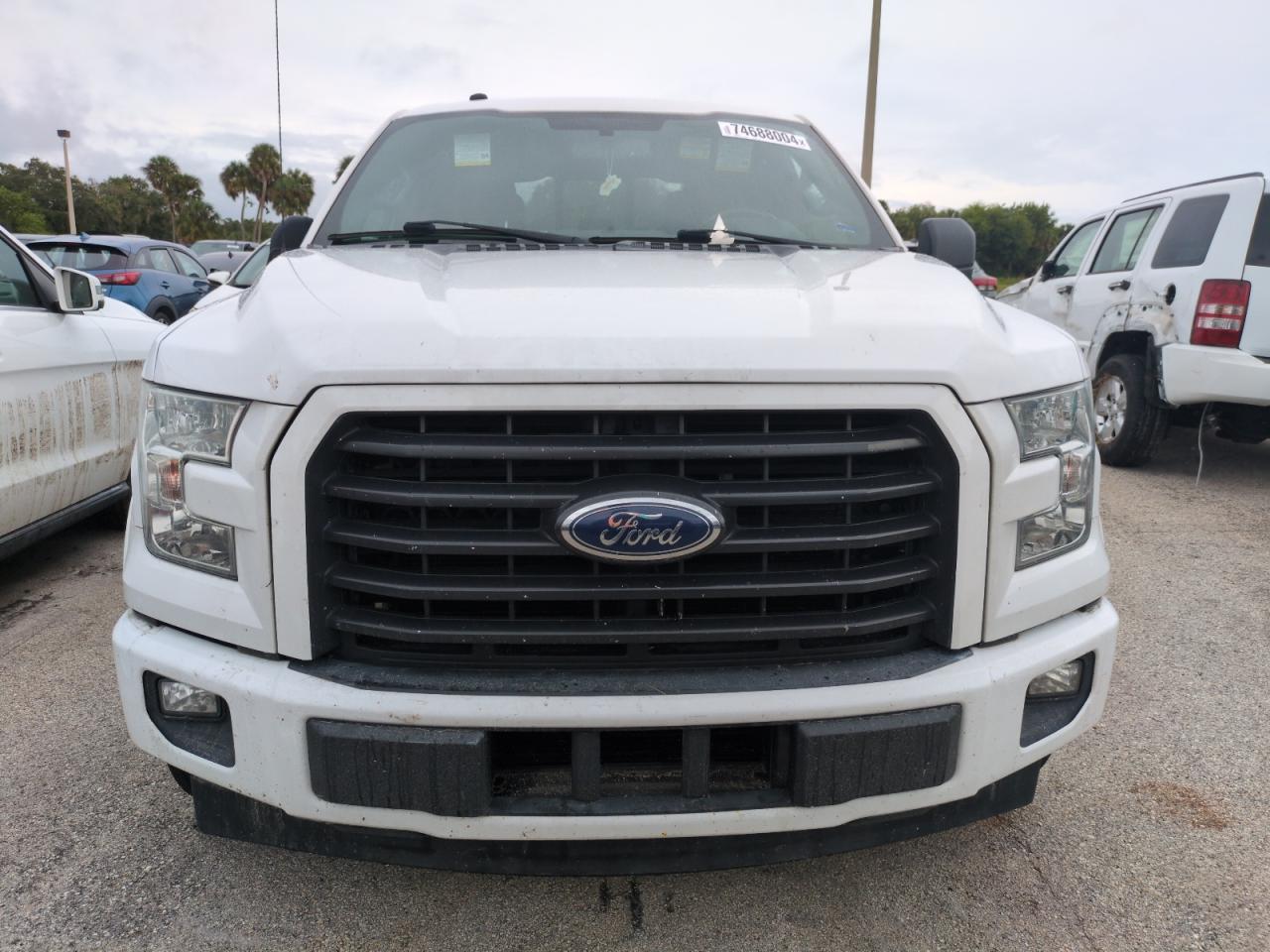 2017 Ford F-150 VIN 1FTEW1CP0HFA82386 Copart auction photo, water/flood damage thumbnail 5