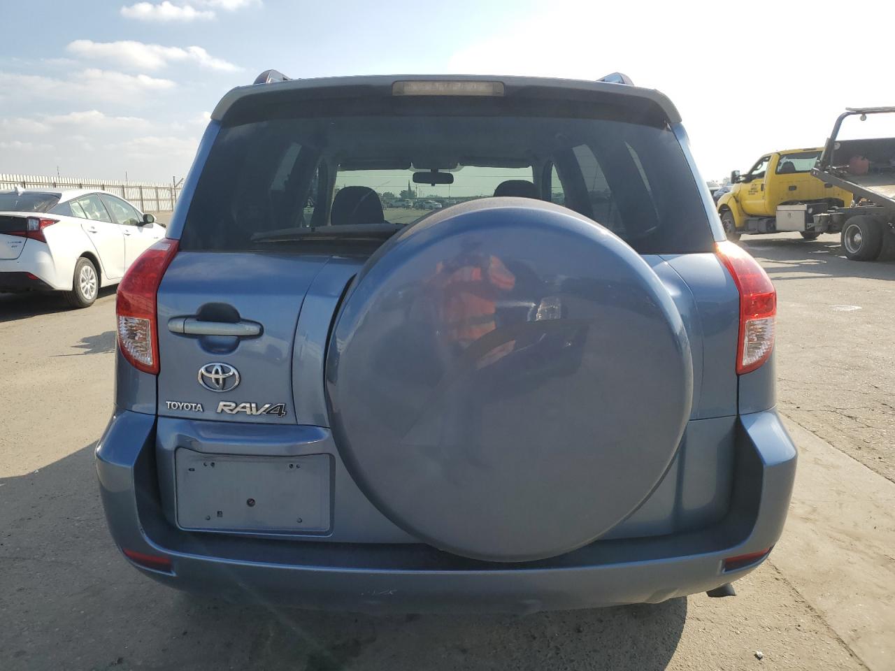 2007 Toyota RAV 4 VIN JTMZD31VX75039778 Copart auction photo, front end / side damage thumbnail 6