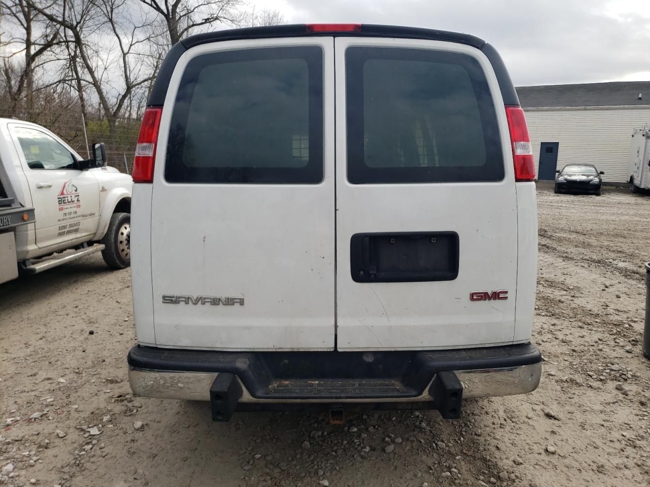 2018 GMC Savana VIN 1GTW7AFG2J1282623 Copart auction photo, burn damage thumbnail 6