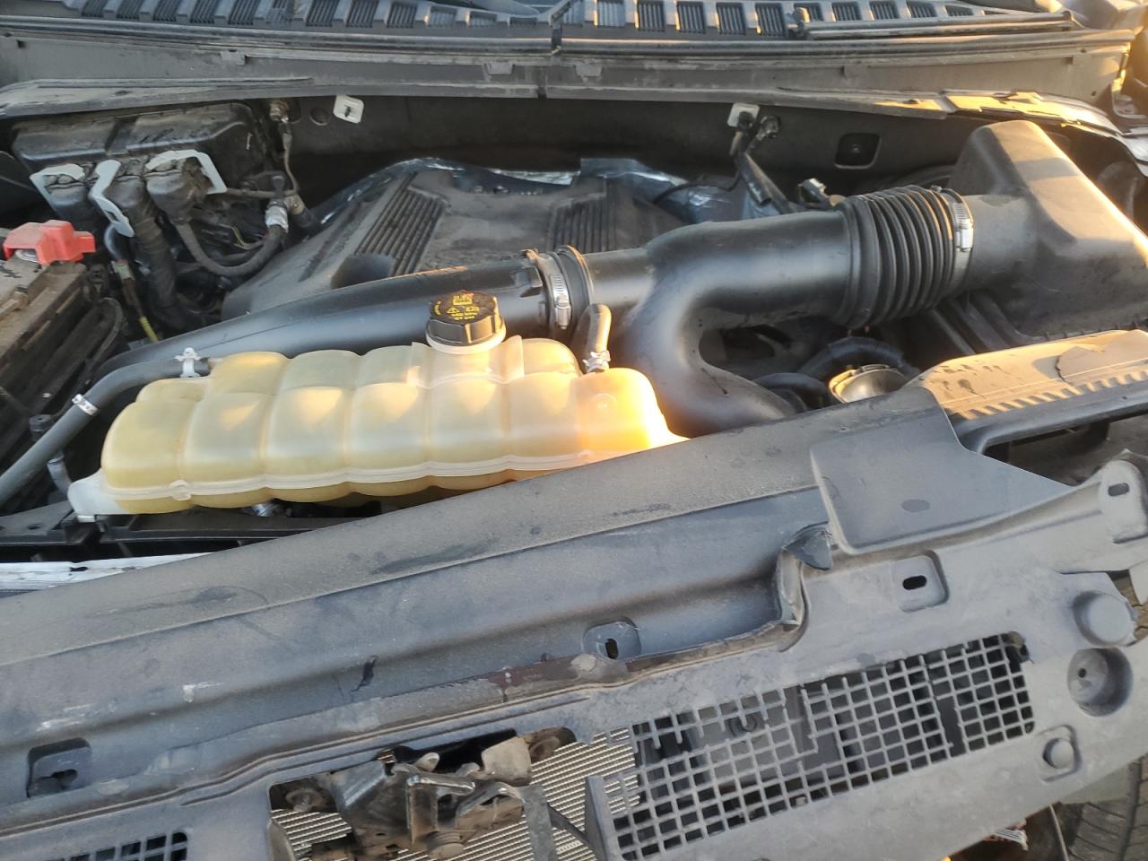 2020 Ford Expedition VIN 1FMJK1KT7LEA20020 Copart auction photo, front end damage thumbnail 11