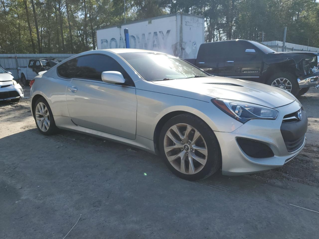 2013 Hyundai Genesis VIN KMHHT6KD6DU111241 Copart auction photo, minor dent/scratches damage thumbnail 4