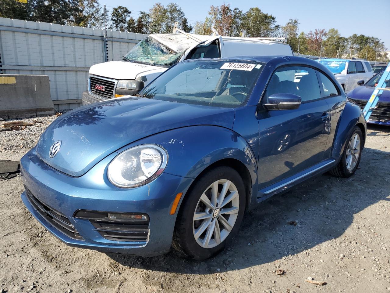 2018 Volkswagen Beetle VIN 3VWFD7AT4JM700857