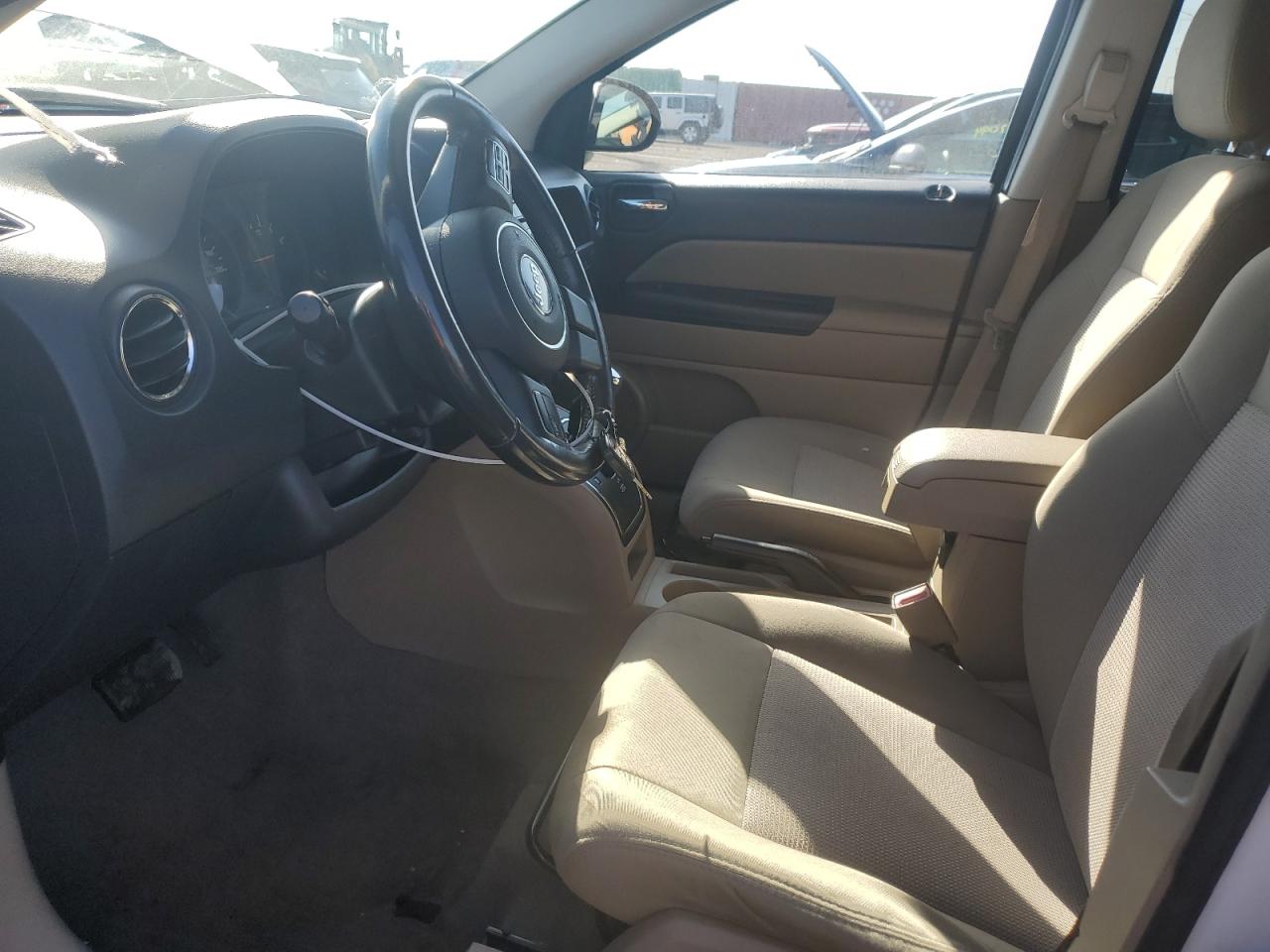 2011 Jeep Compass VIN 1J4NT1FA2BD230700 Copart auction photo, side / rear end damage thumbnail 7