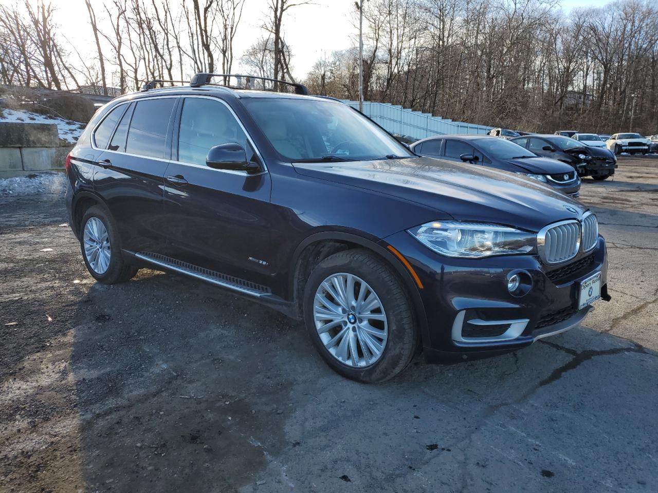 2017 BMW X5 VIN 5UXKR0C38H0V82024 Copart auction photo, front end / minor dent/scratches damage thumbnail 4