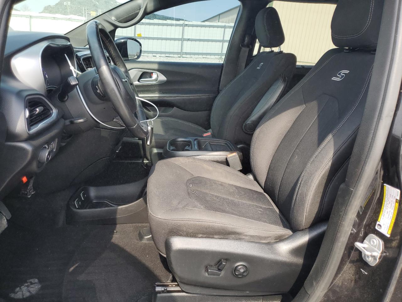 2018 Chrysler Pacifica VIN 2C4RC1FG8JR352596 Copart auction photo, front end damage thumbnail 7