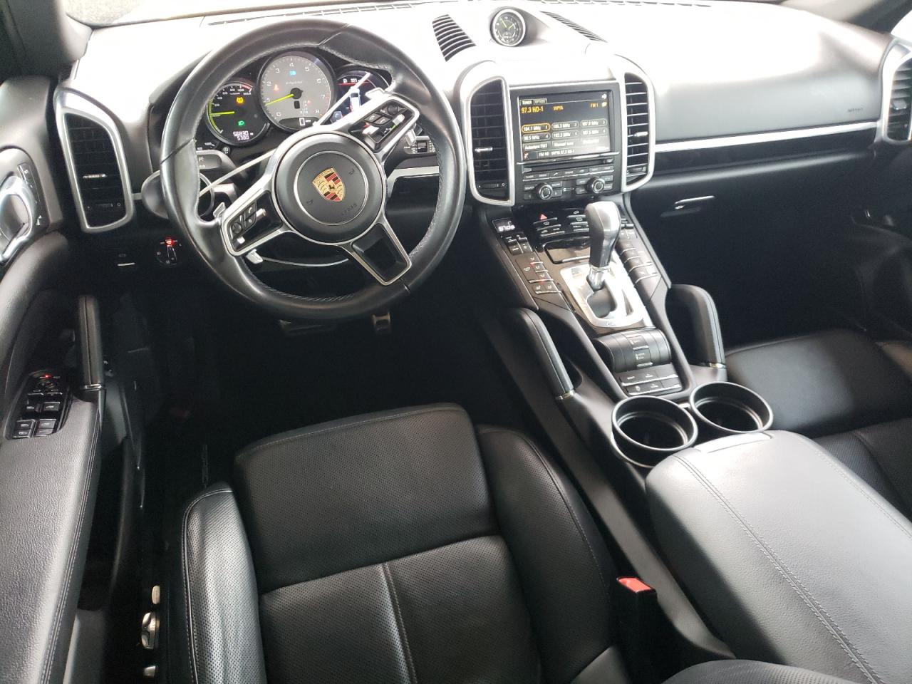 2016 Porsche Cayenne VIN WP1AE2A26GLA17555 Copart auction photo, normal wear damage thumbnail 8