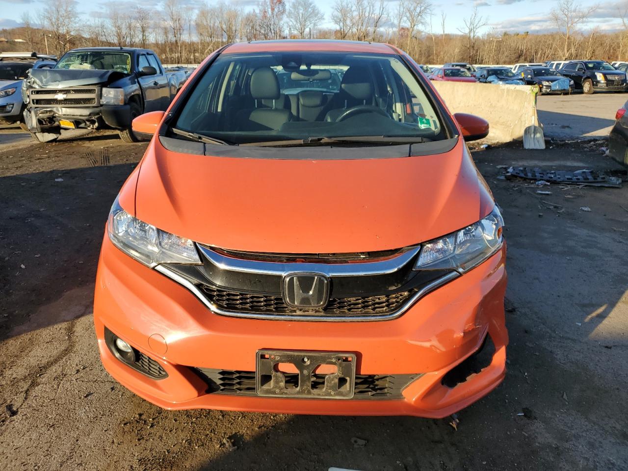 2018 Honda Fit VIN 3HGGK5H95JM700881 Copart auction photo, front end / minor dent/scratches damage thumbnail 5