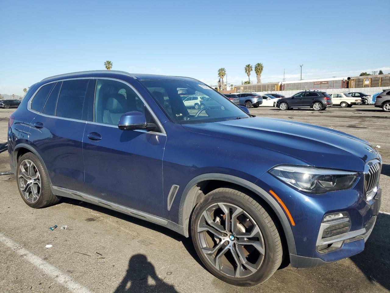 2020 BMW X5 VIN 5UXCR6C01L9B49908 Copart auction photo, burn damage thumbnail 4
