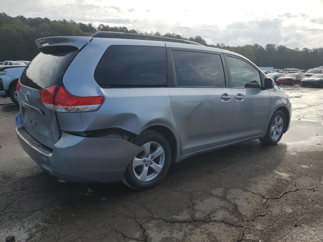 2012 Toyota Sienna VIN 5TDKK3DC3CS189219 Copart auction photo, rear end / side damage thumbnail 3