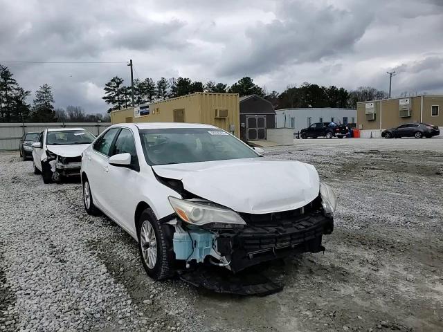 2016 Toyota Camry VIN 4T4BF1FK2GR539004 Copart auction photo, front end / minor dent/scratches damage thumbnail 14