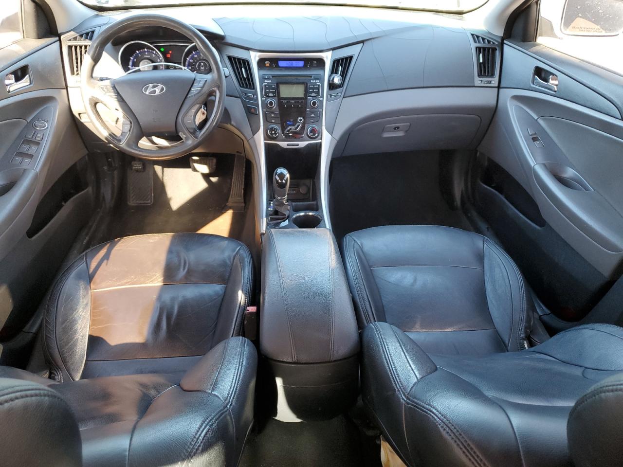 2011 Hyundai Sonata VIN 5NPEB4AC3BH045035 Copart auction photo, front end / side damage thumbnail 8